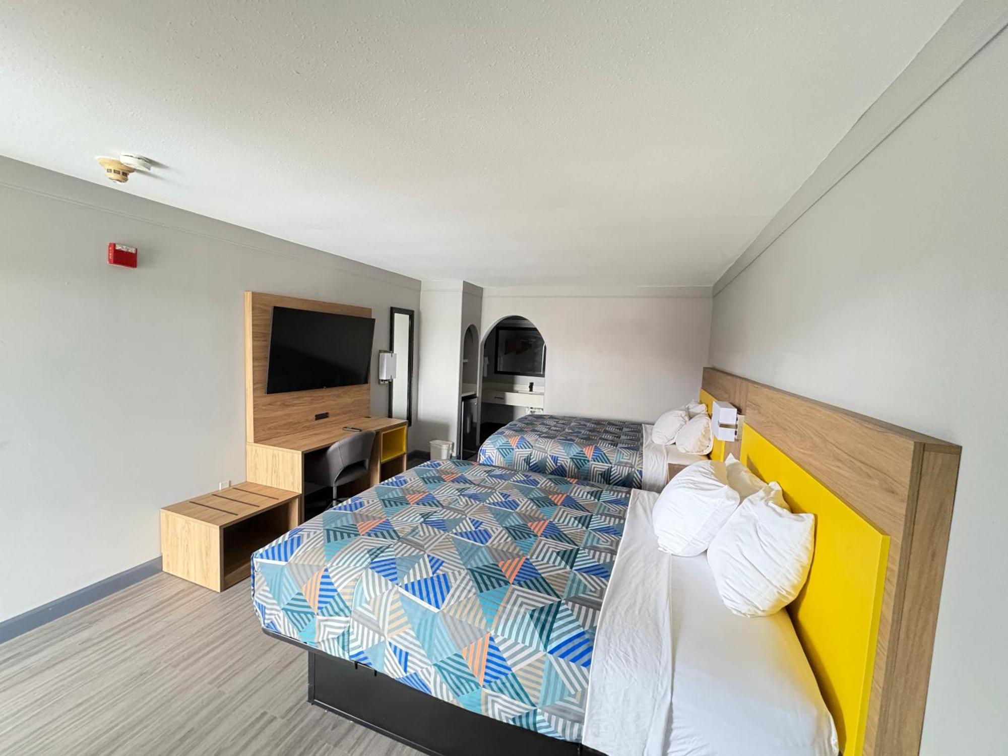 Days Inn By Wyndham Gonzales Eksteriør bilde